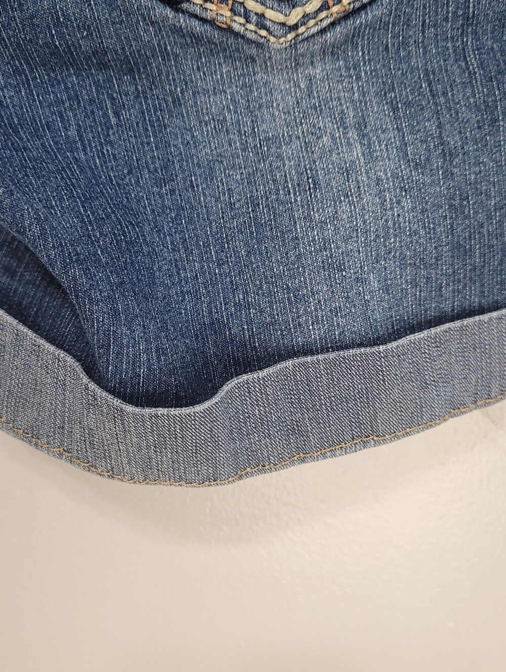 Women's Wallflower Denim Shorts, Stitched, Low Rise, Cuffed Cut-Off, Size 7 - Picture 9 of 11
